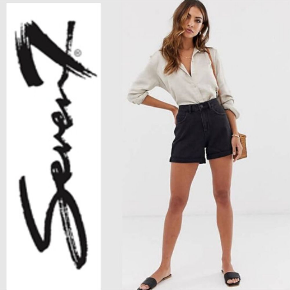 Plus Size! SEVEN7 Black stretch denim rolled hem Jean Shorts